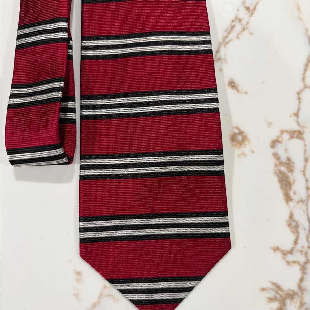 Brooks Brothers Red and Black Striped Silk Tie